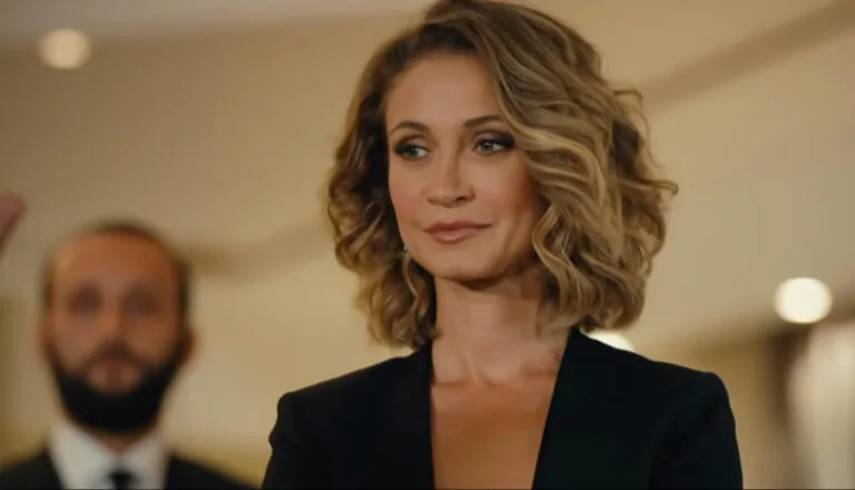 Момент из 3 серии 1 сезона